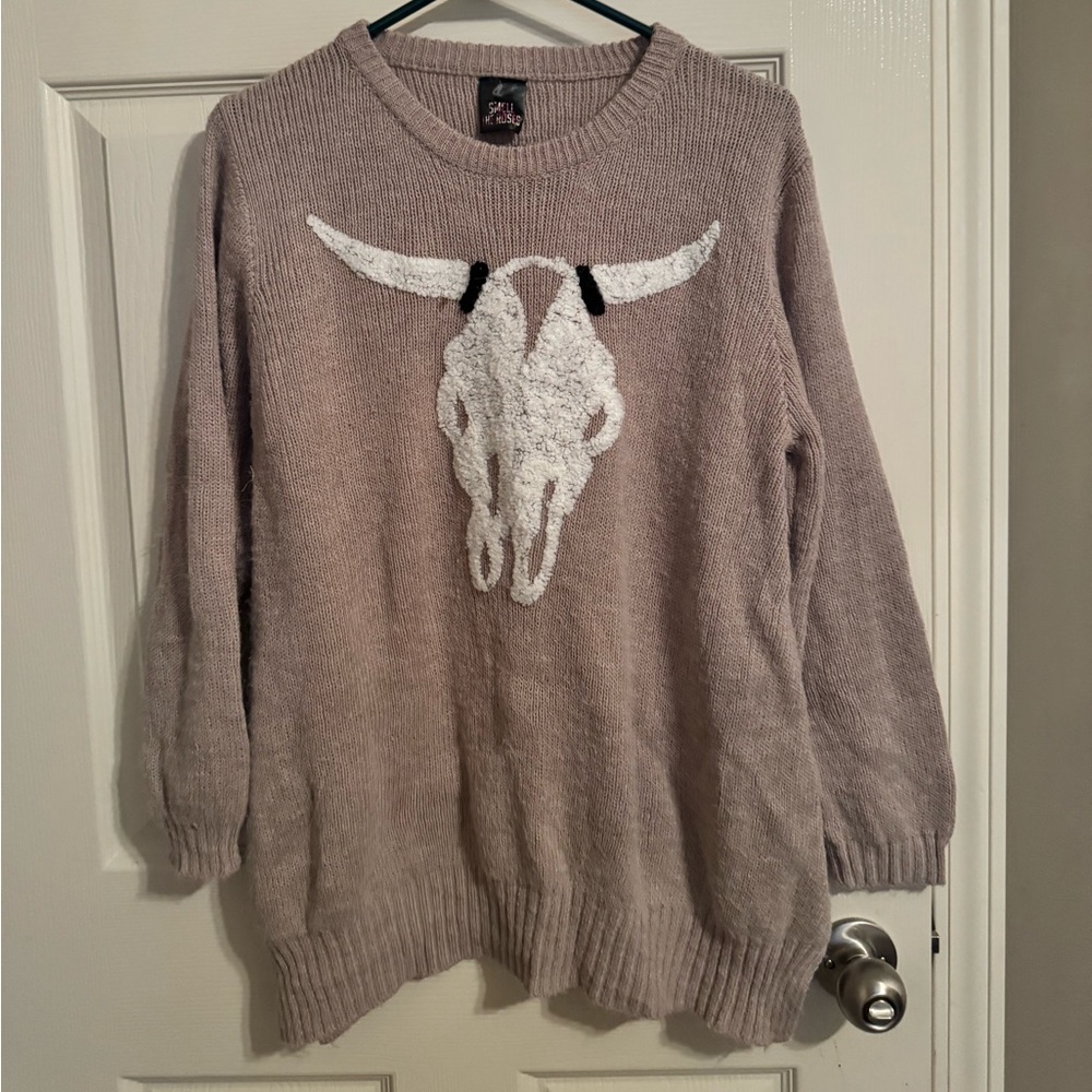 Women’s Sweater- small